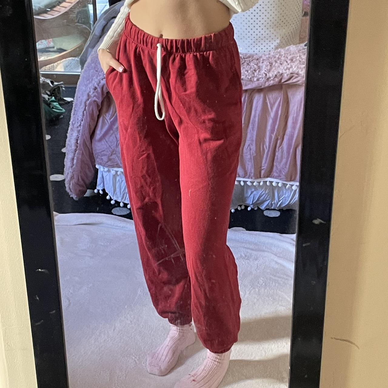 Red Colsie thick sweatpants size small. Used but in Depop