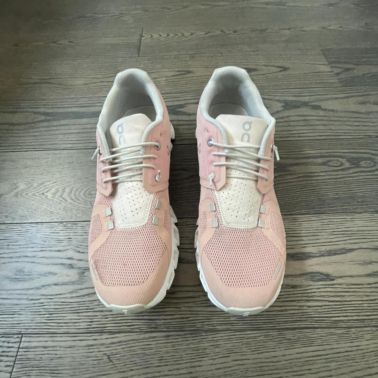 Like new Pink OnCloud running shoes Size W9... - Depop