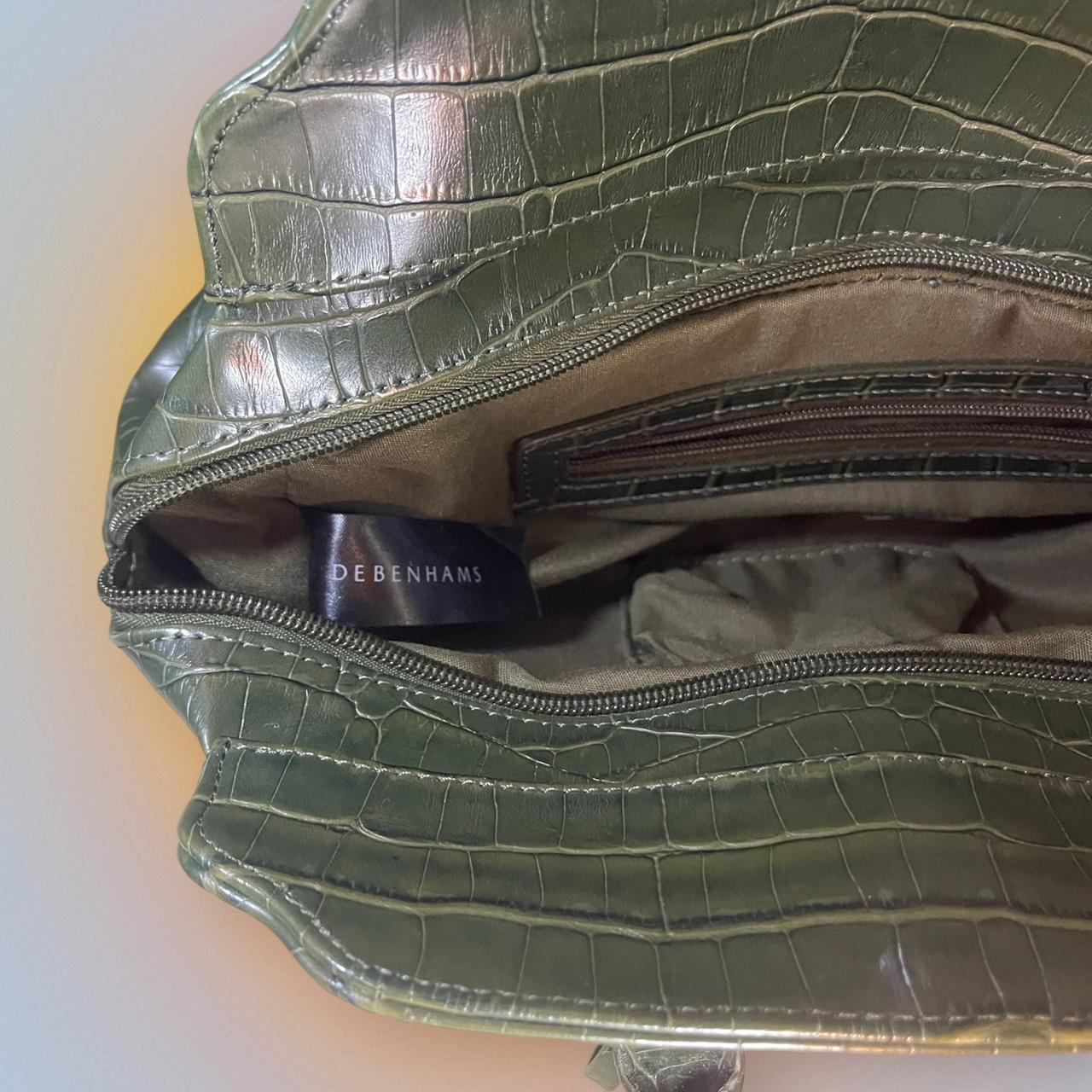 Debenhams Women's Green Bag Depop