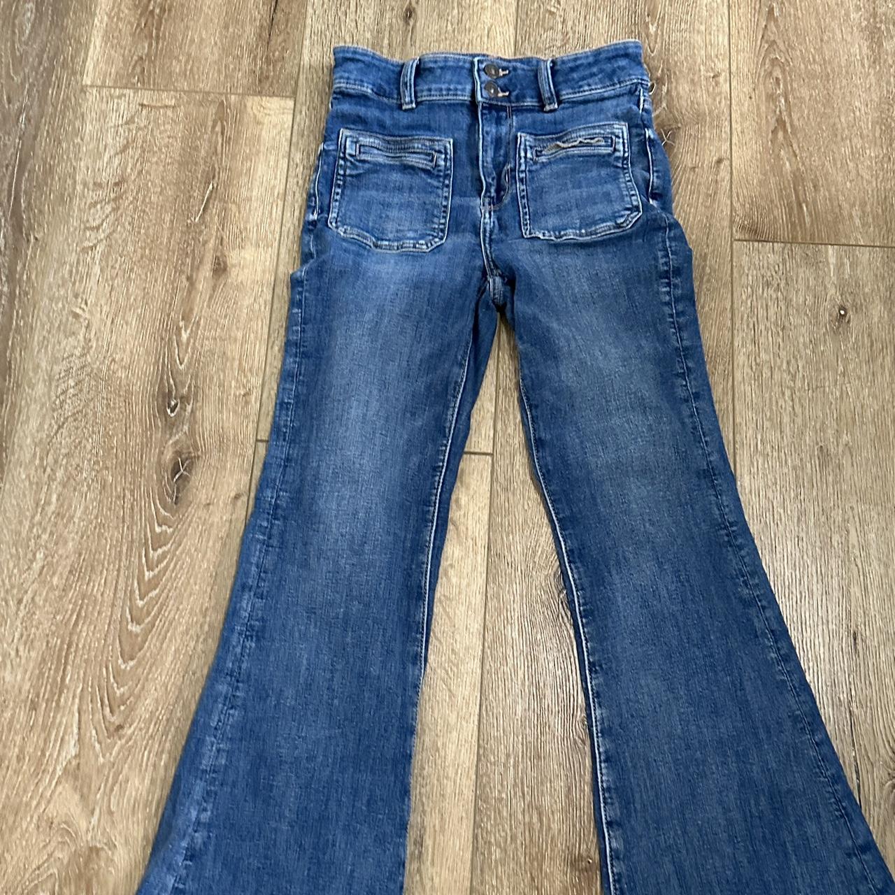 American eagle flared high rise jeans Depop