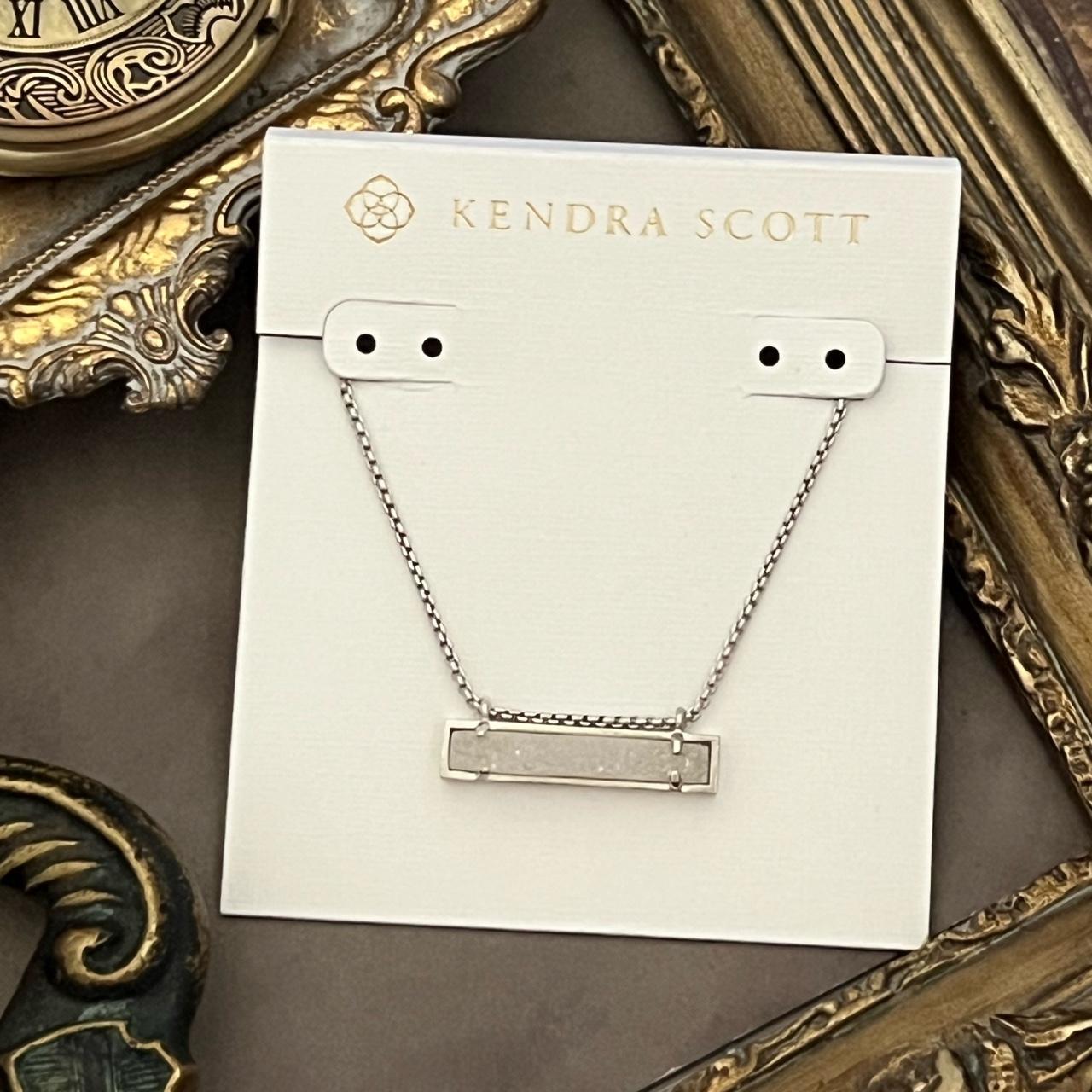 Kendra Scott Leanor Pendant Necklace 2025