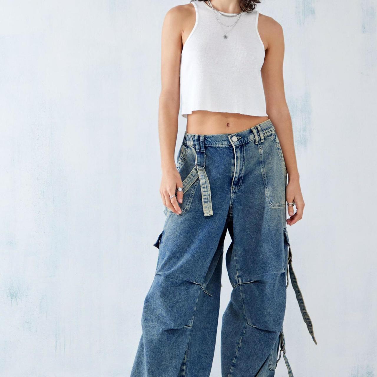 Strappy on sale cargo pants