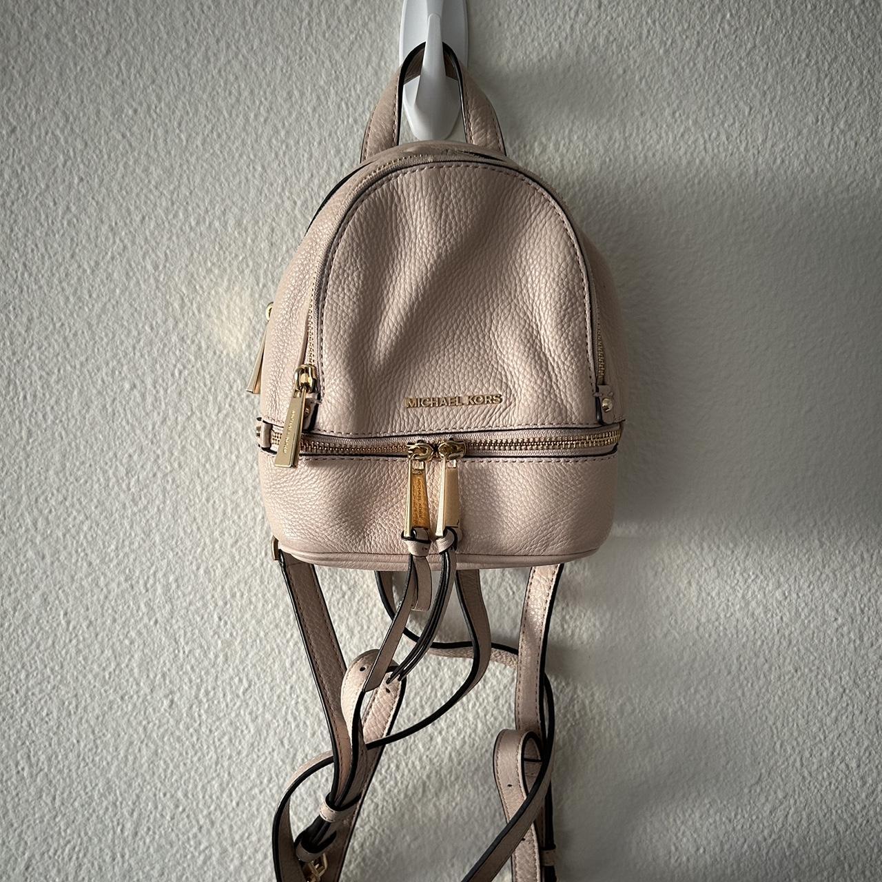 Michael kors rhea hot sale backpack pink