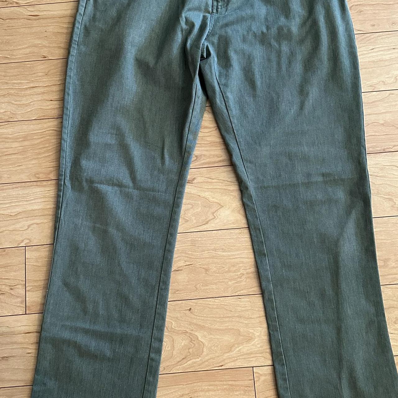 Men’s Volcom Olive 🫒 pants 36 x 34 length Perfect... - Depop