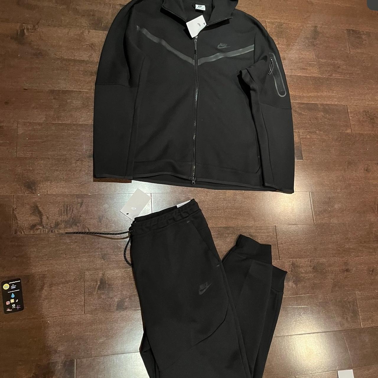 niketech suit