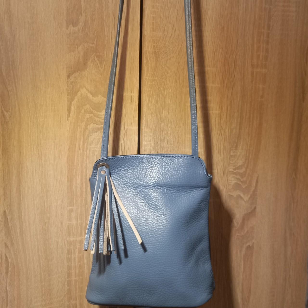 Street level bucket on sale bag