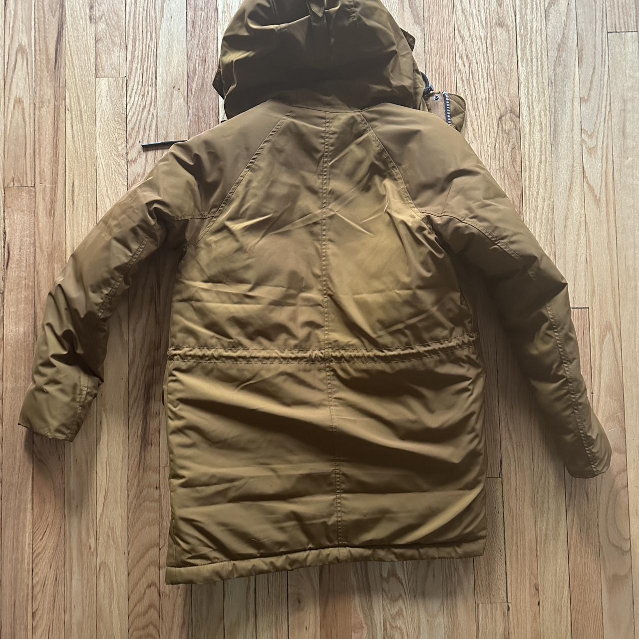 Everlane Men's The ReNew Short Parka Size XS - Depop