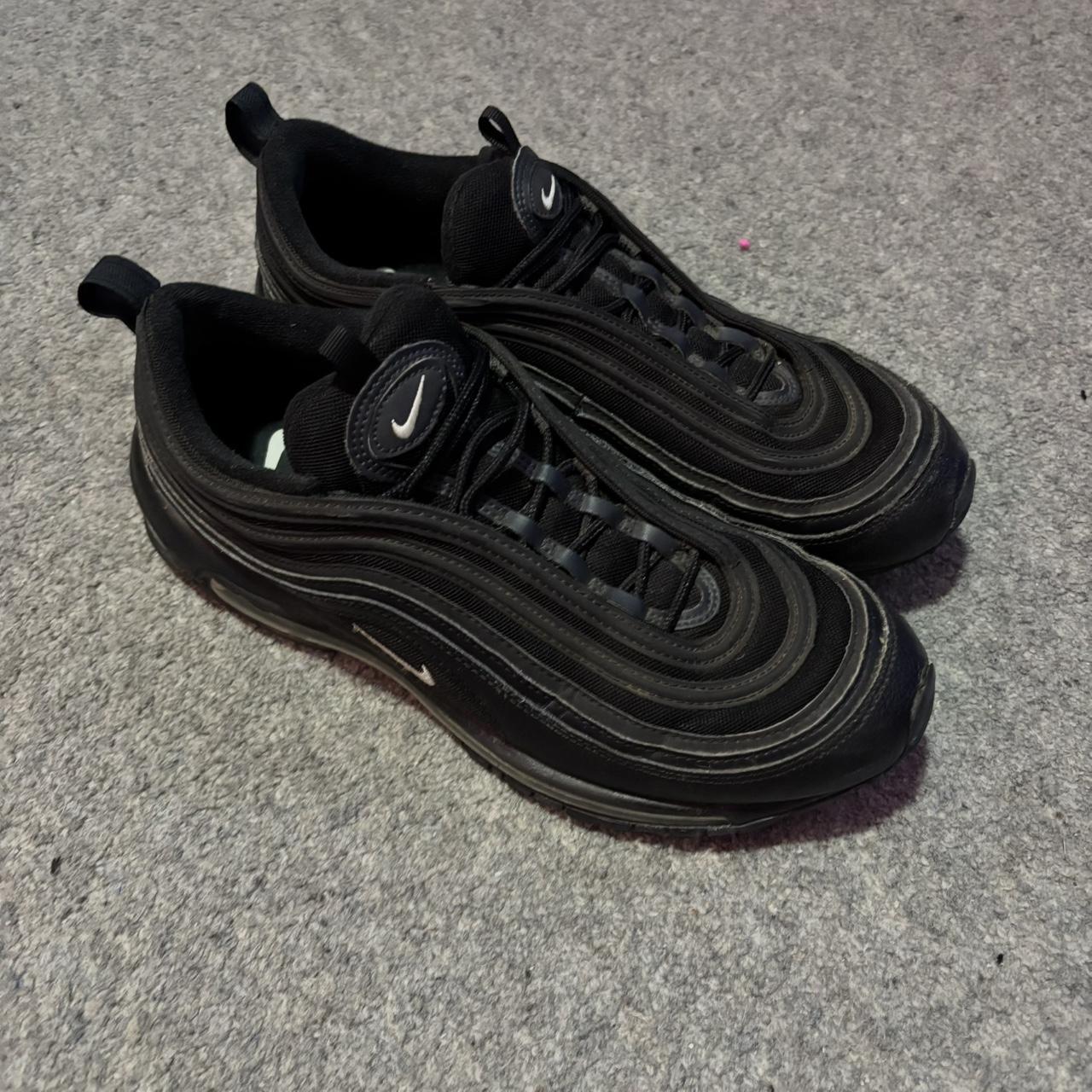 triple black air max 97s