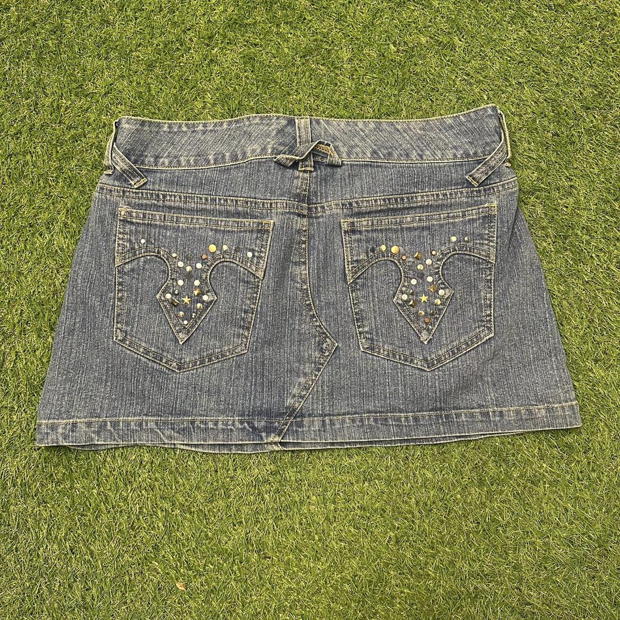 item listed by _vintageratz_