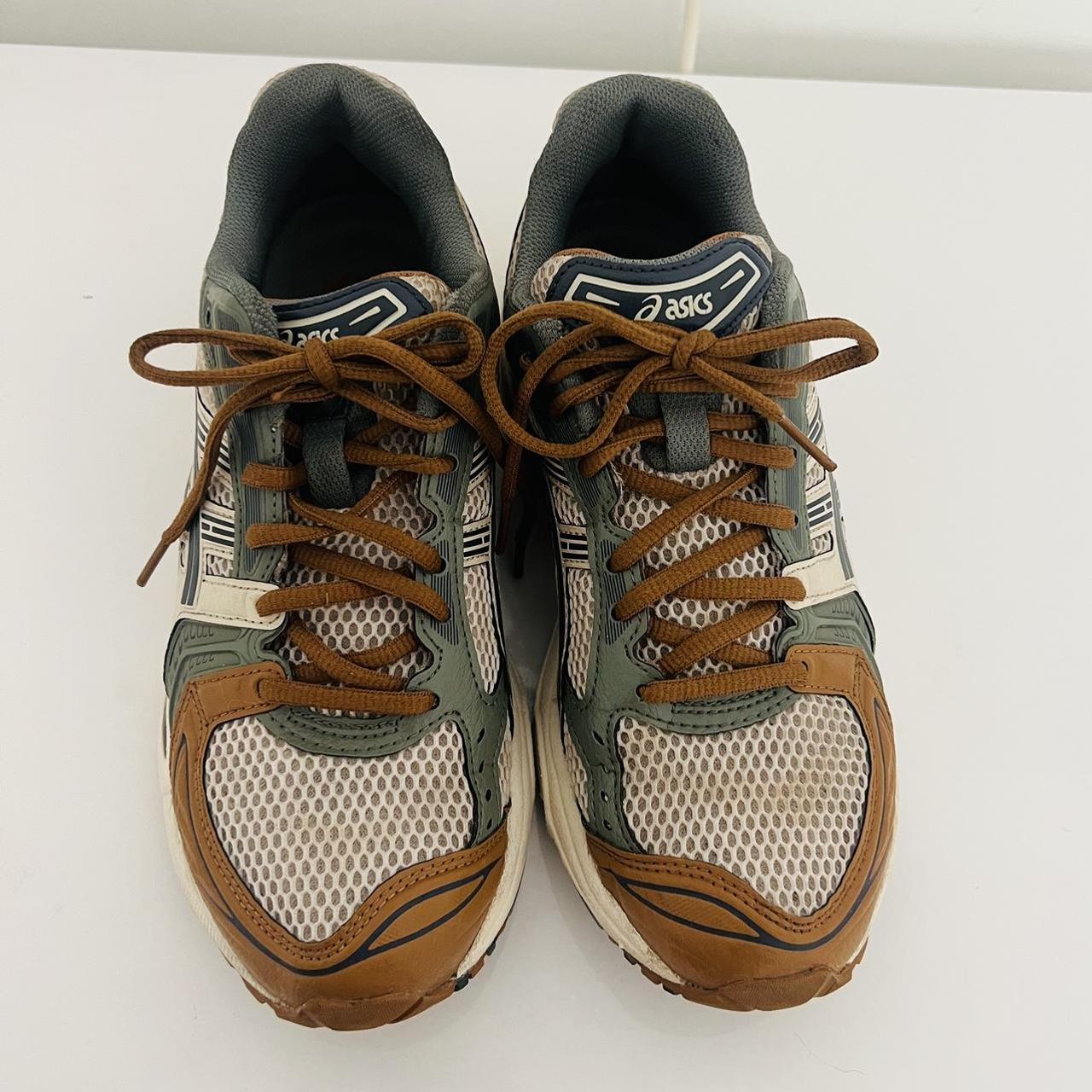 ASICS Women's Brown and Green Trainers | Depop