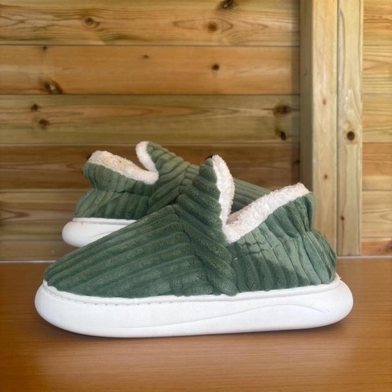 item listed by myasshoes