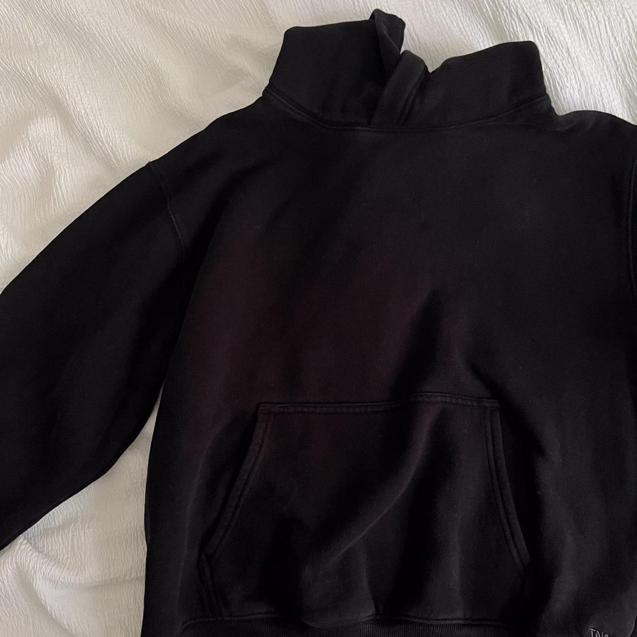 Aritzia Black Hoodie TNA worn a handful of times... - Depop