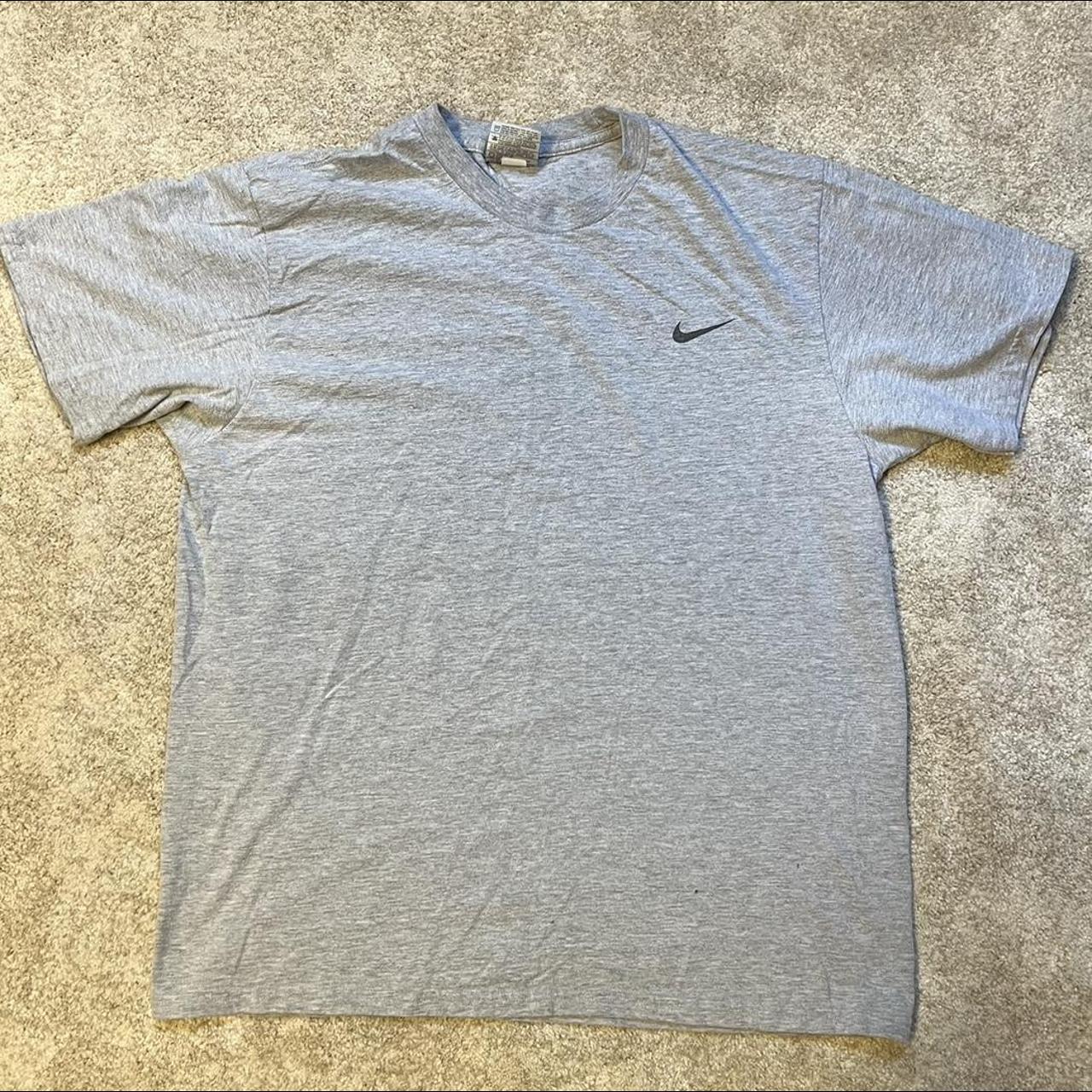 Basic hot sale nike shirt