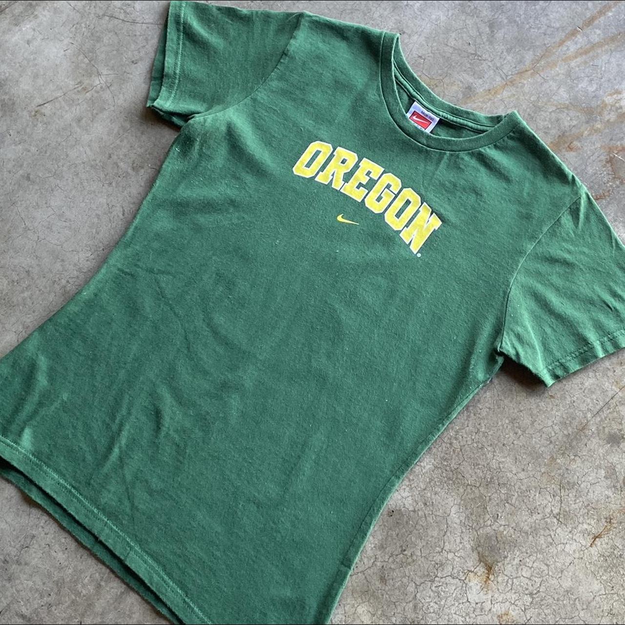 Nike Women's Green and Yellow T-shirt | Depop