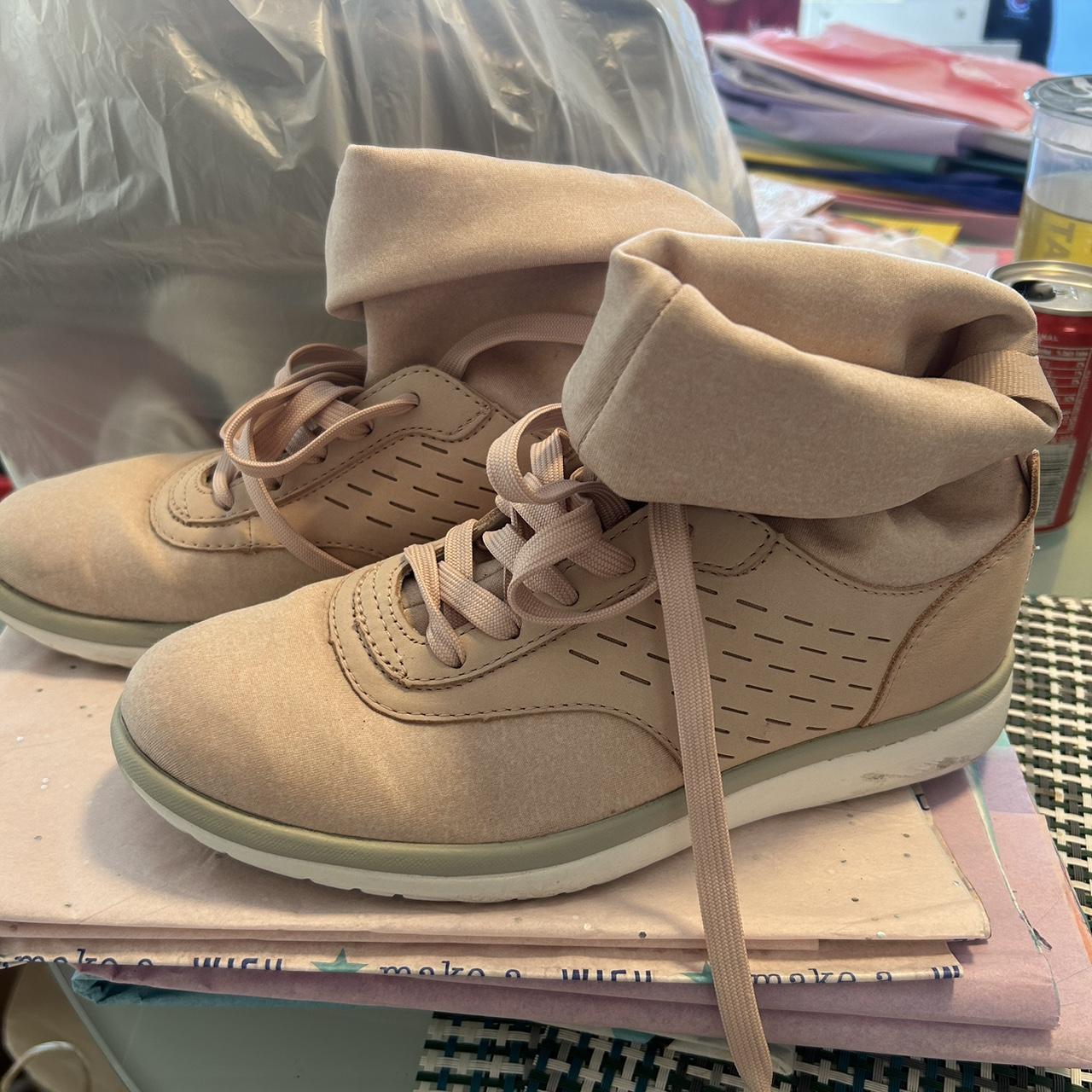 item listed by hneyb4e