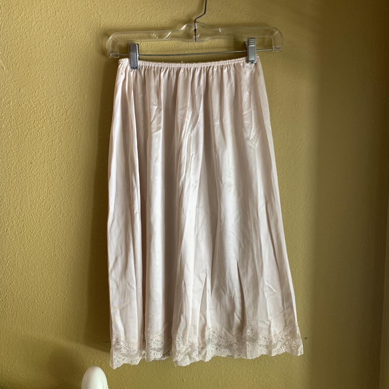 Very vintage nude skirt slip 💋🌸 • best for xs •... - Depop