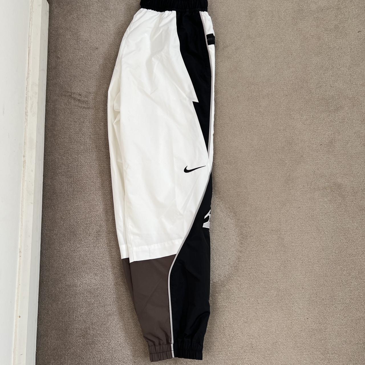 Nike x Acronym Woven Pants White (size M) Never | Depop Nike x Acronym Woven Pants White (size M) Never | Depop