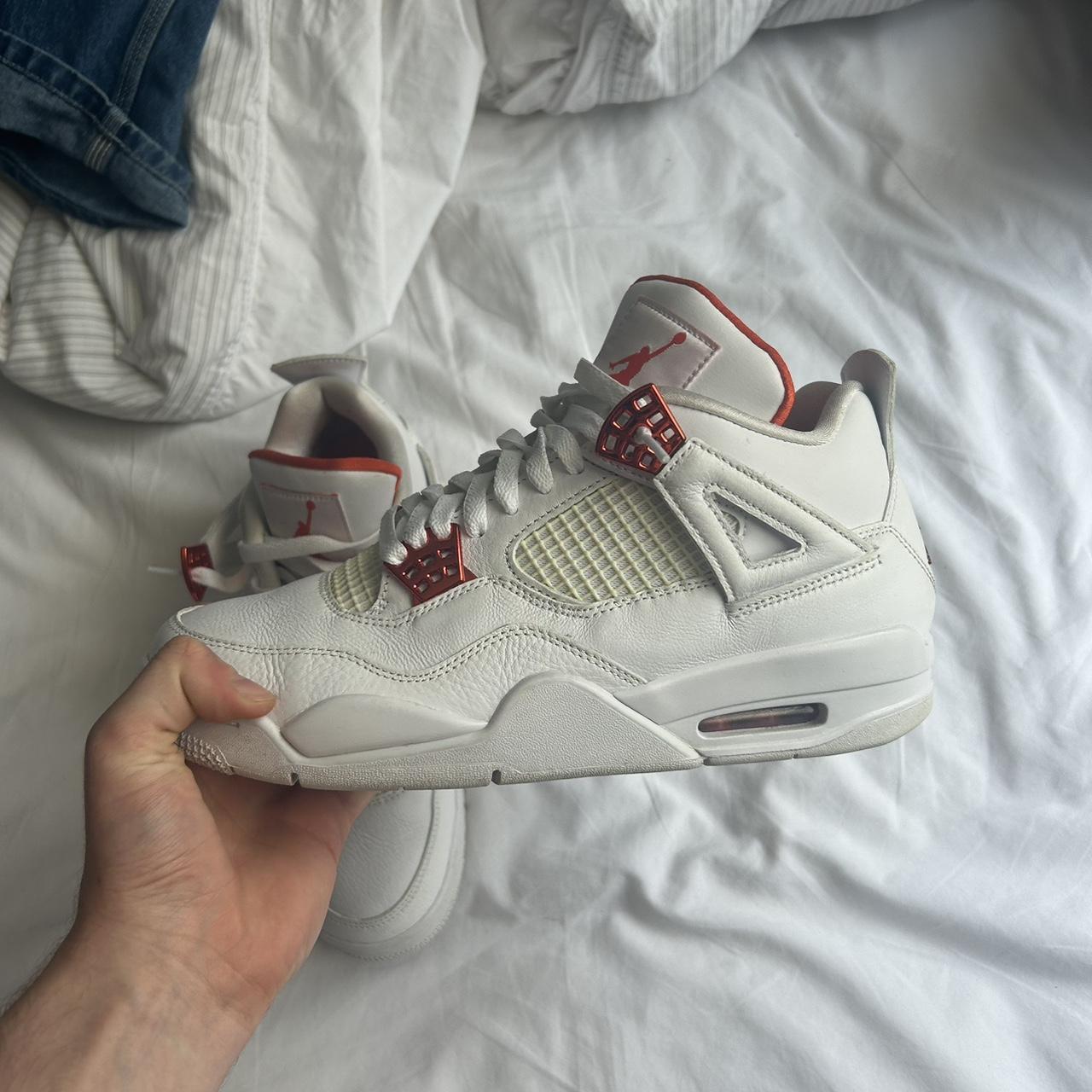 total orange jordan 4