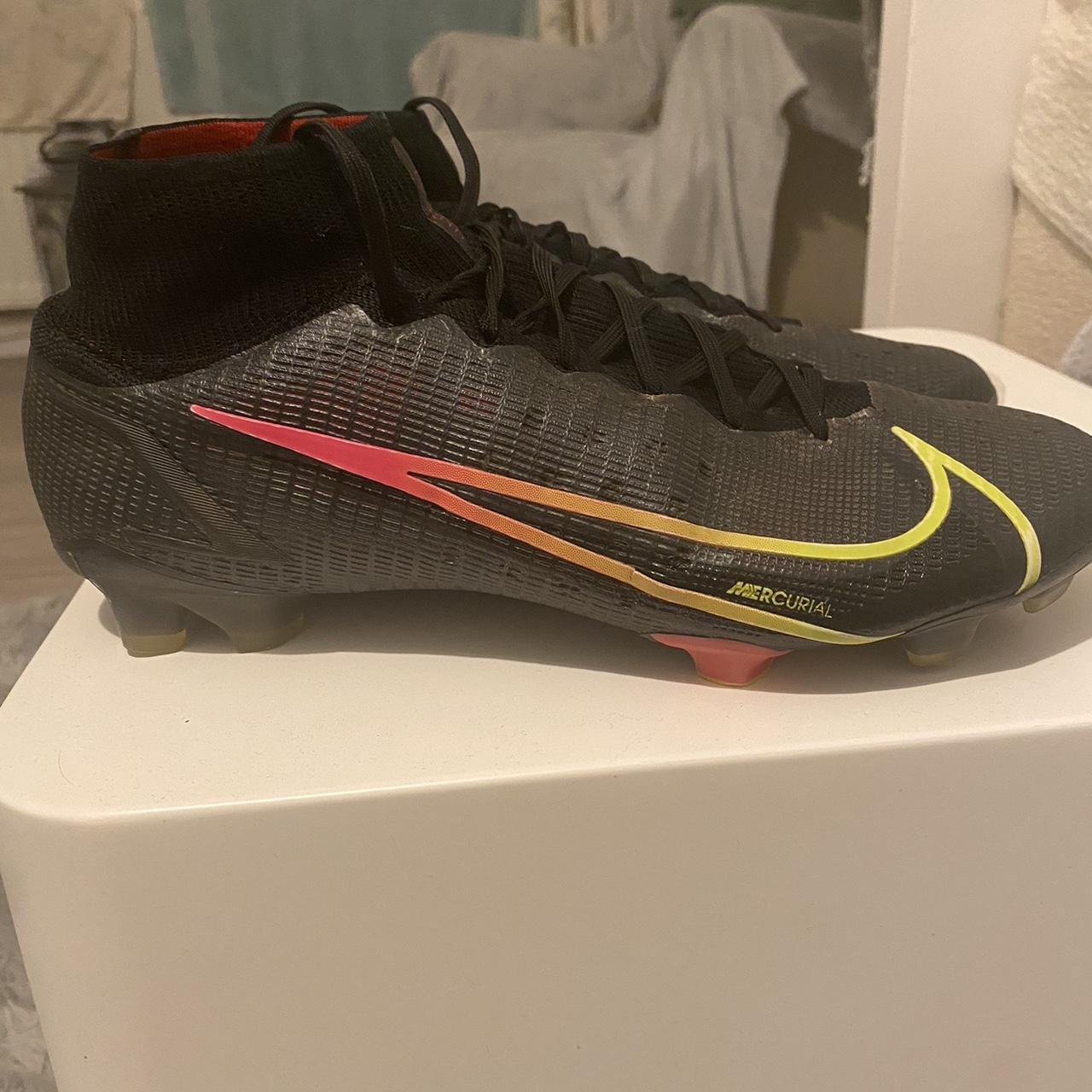 Black mercurial Nike football boots Size 9 9/10... - Depop