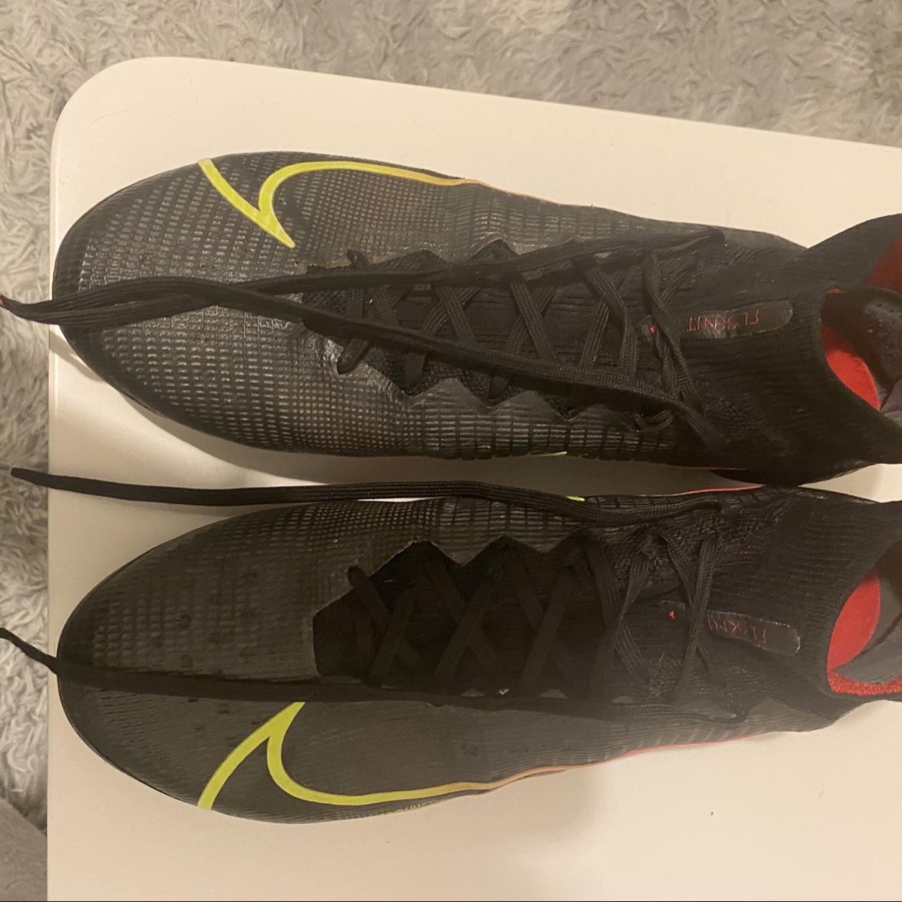 size 9 nike football boots