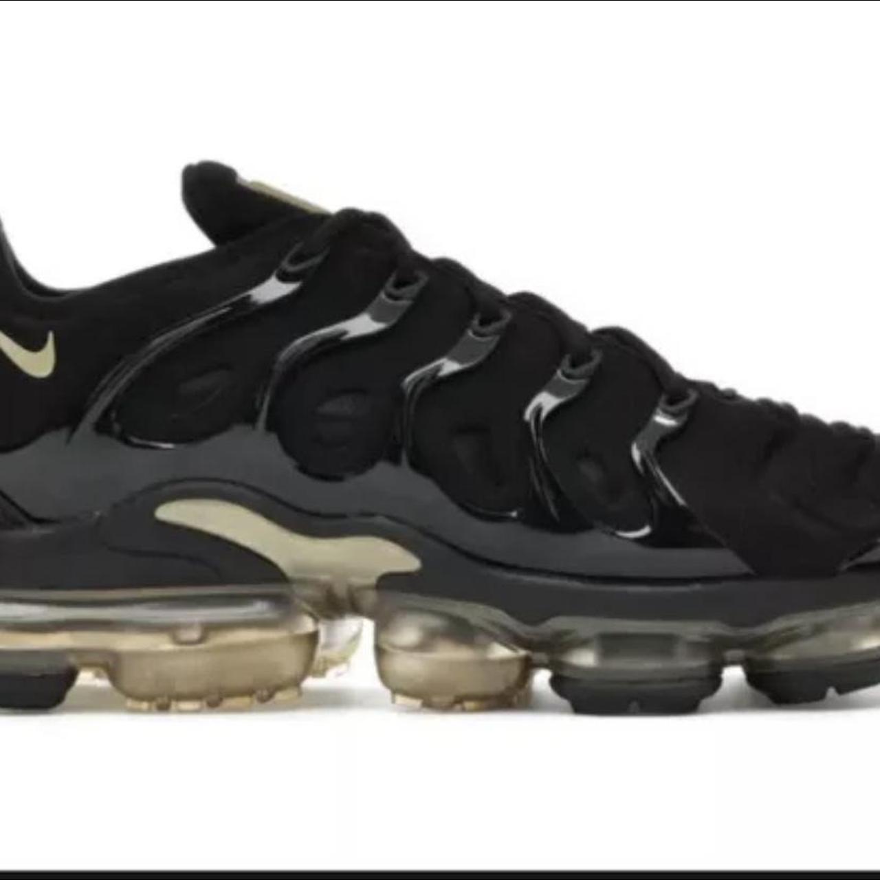 Black and metallic gold vapormax best sale