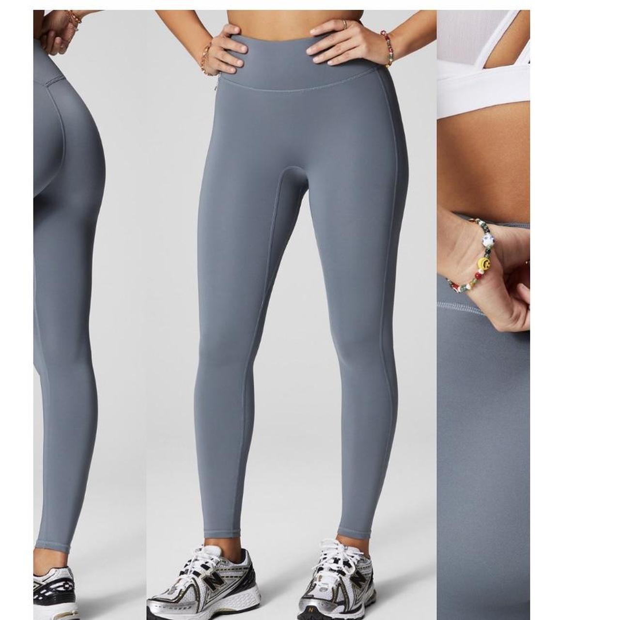 Grey hotsell fabletics leggings