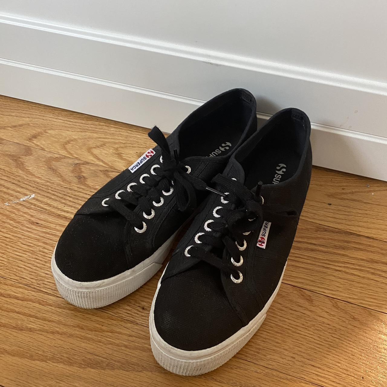 Superga Women's Black and White Trainers | Depop