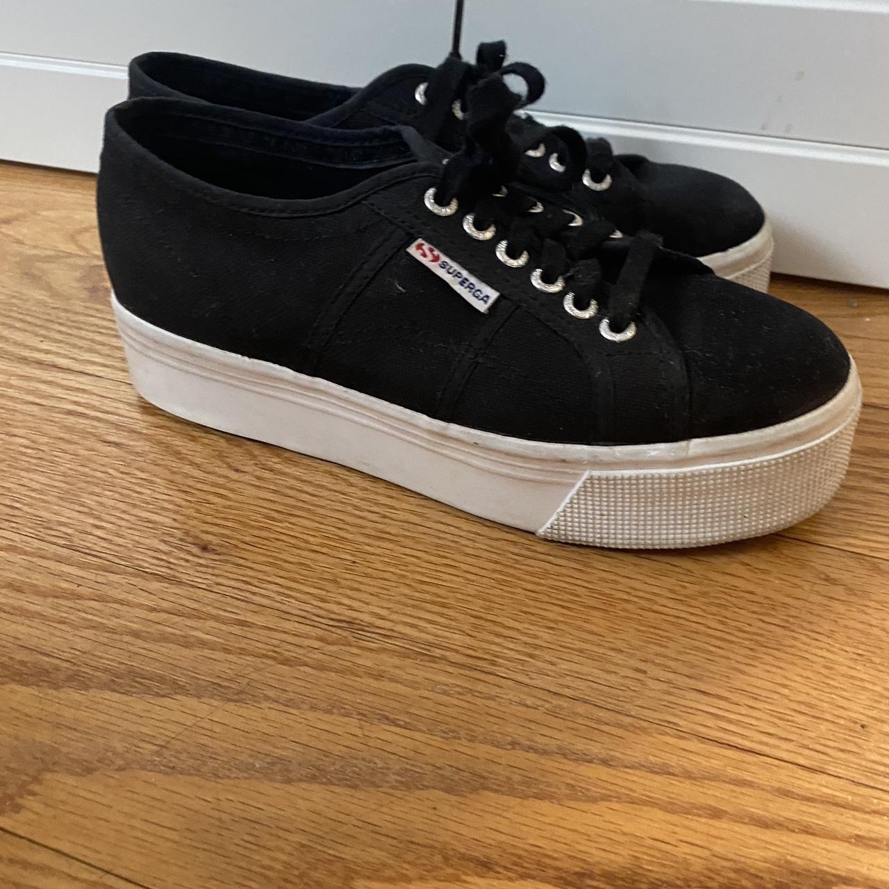 Superga Women's Black and White Trainers | Depop