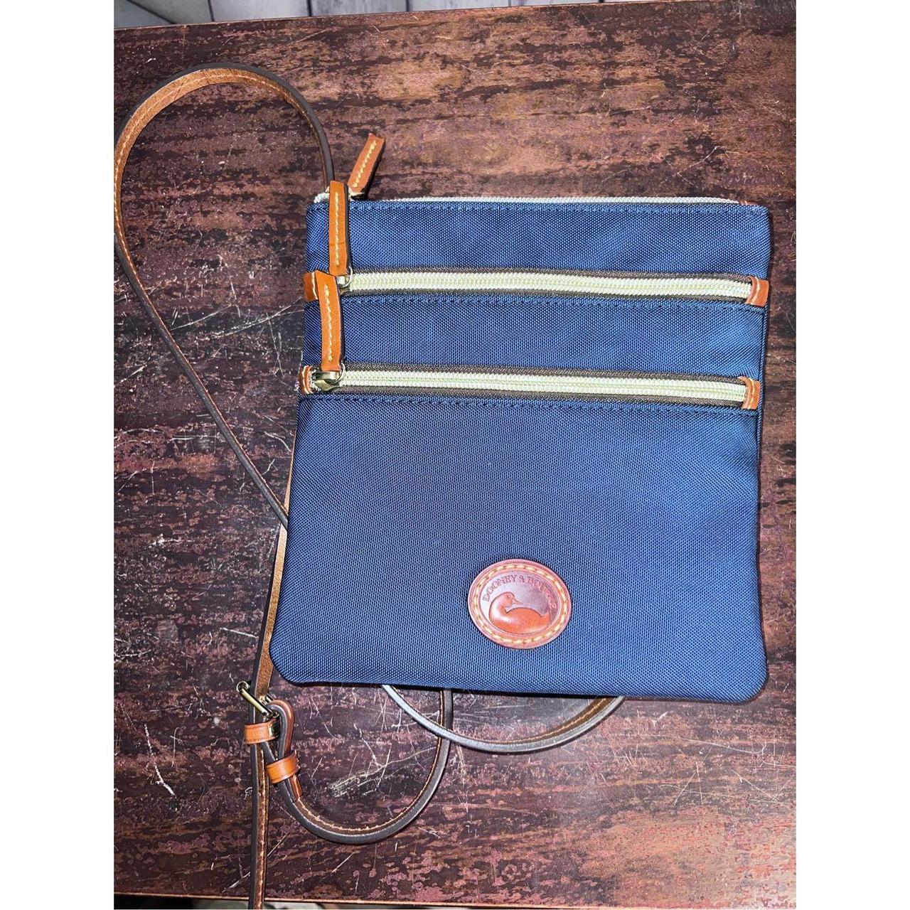 Dooney and bourke navy on sale crossbody