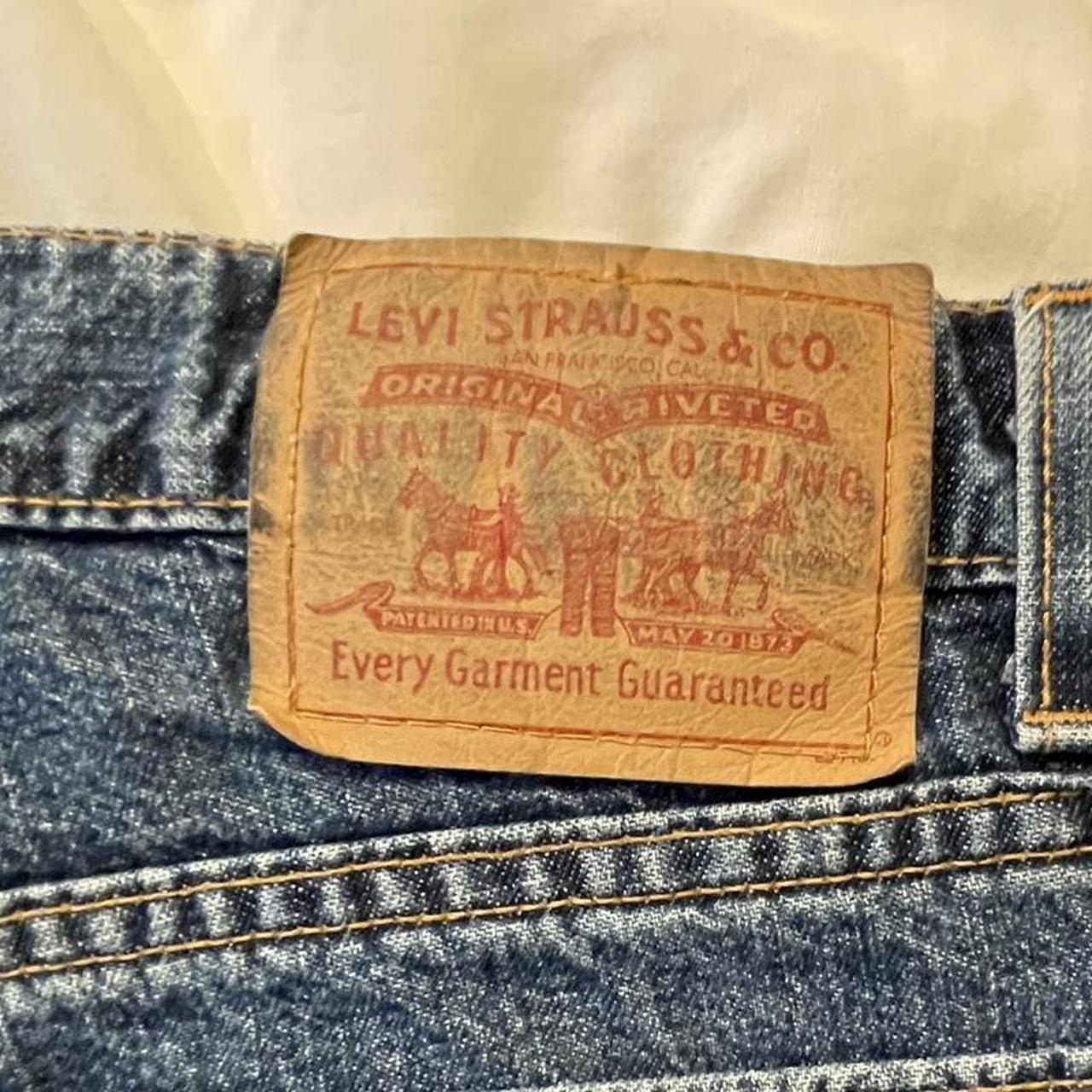 Vintage Levi’s jeans in very good condition and well... - Depop