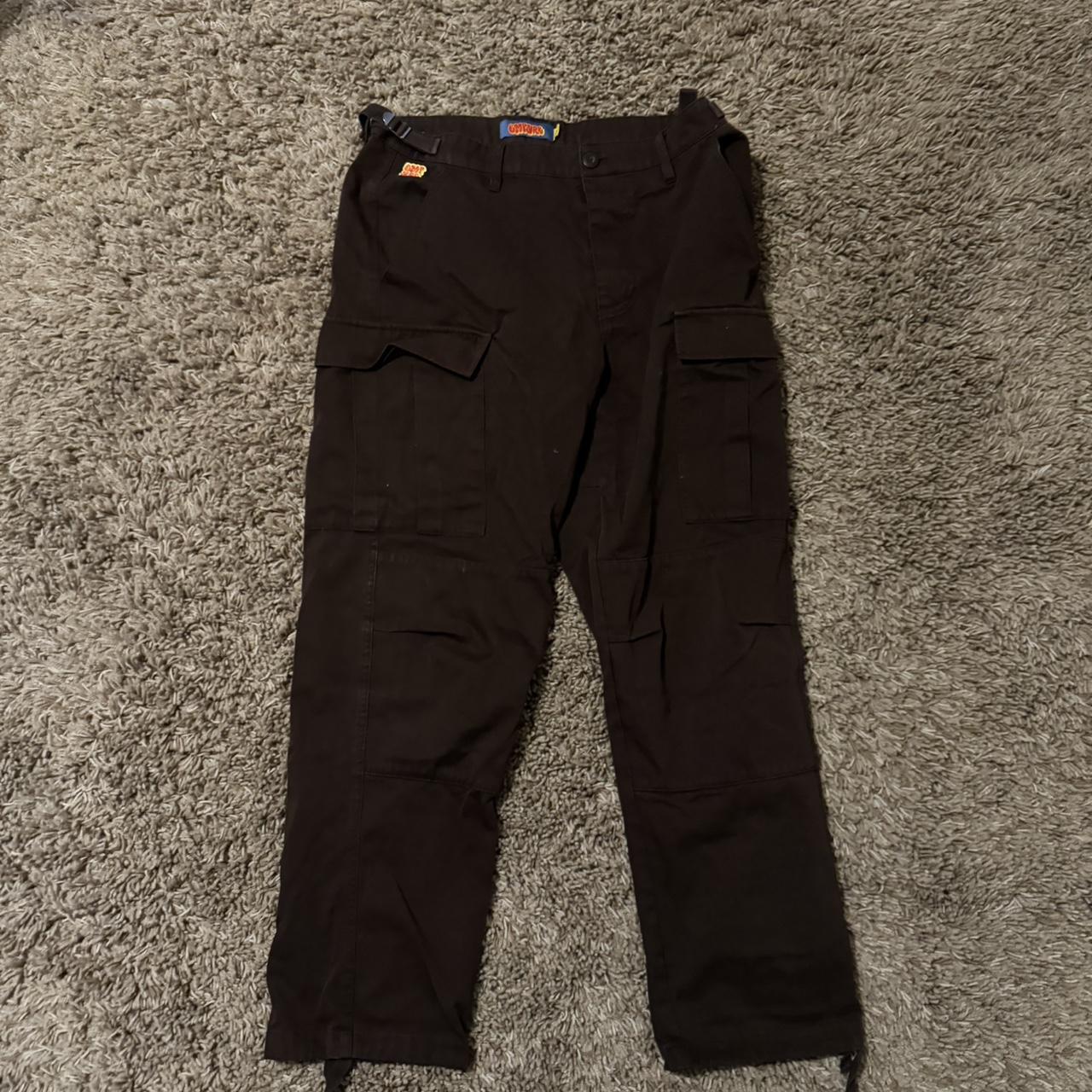 32L-32W Brown Empyre cargos - Depop