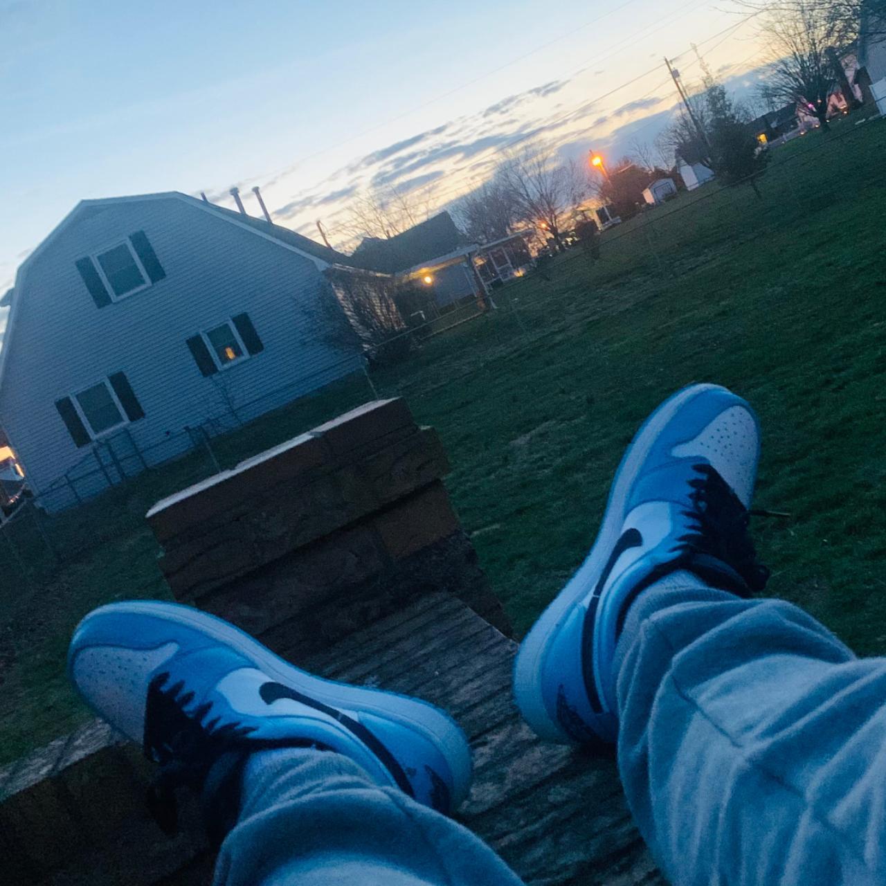 blue jordan 1 aesthetic