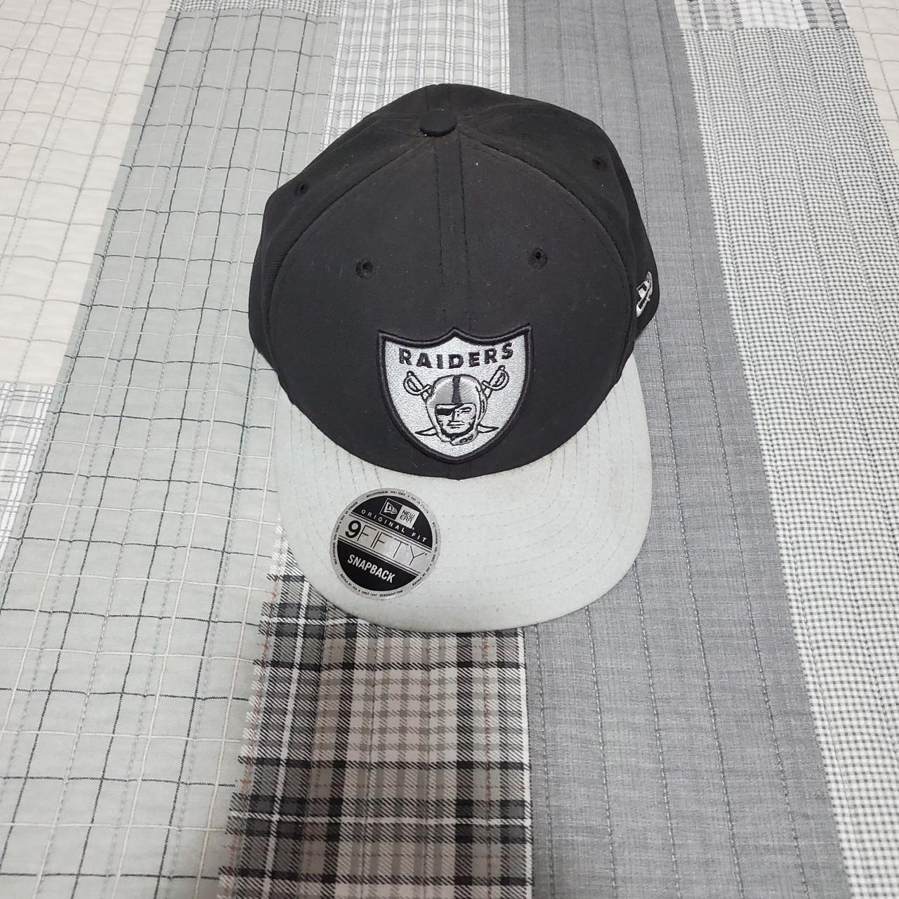 Las Vegas Raiders Snapback Hat Excellent condition - Depop