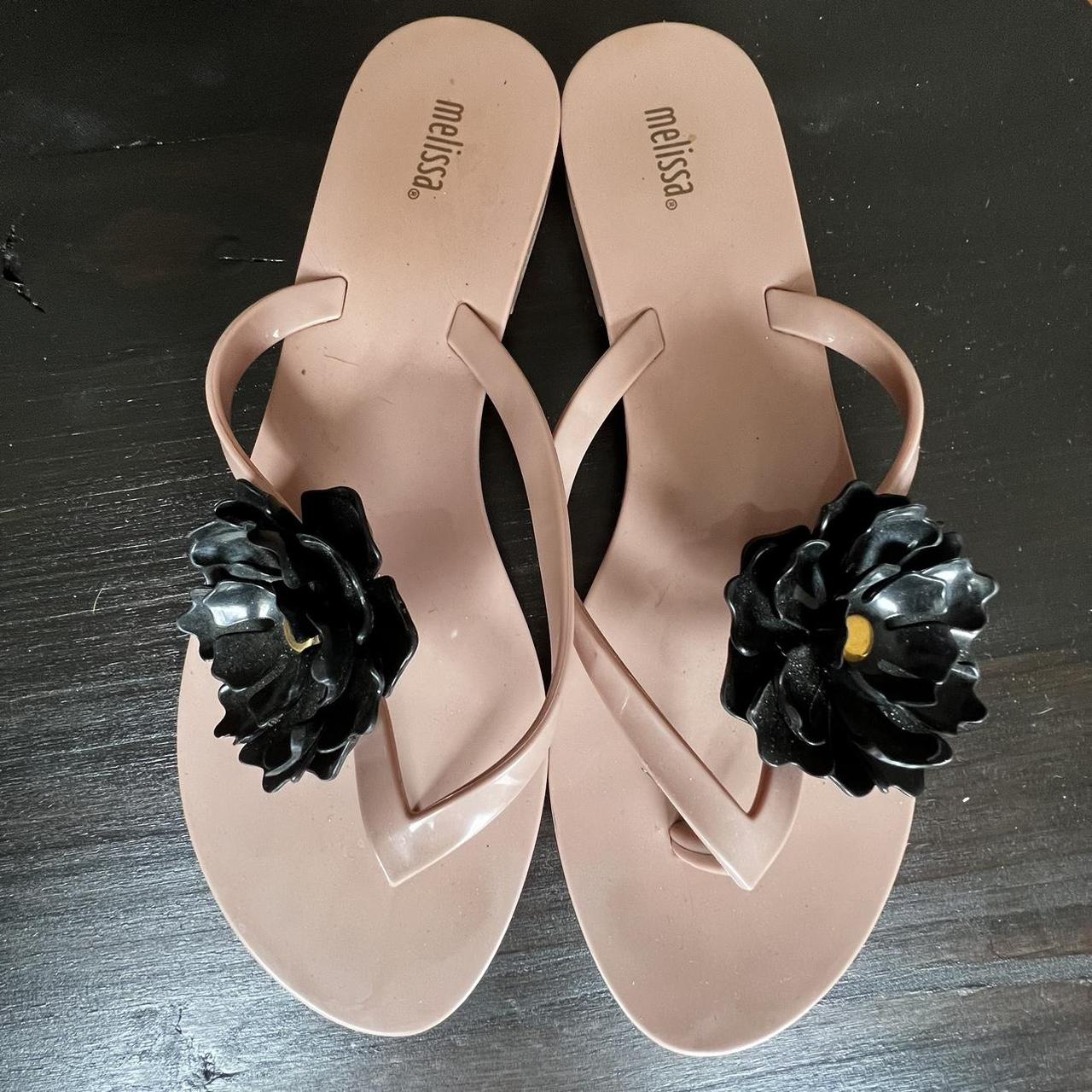 Melissa harmonic flower flip hot sale flops