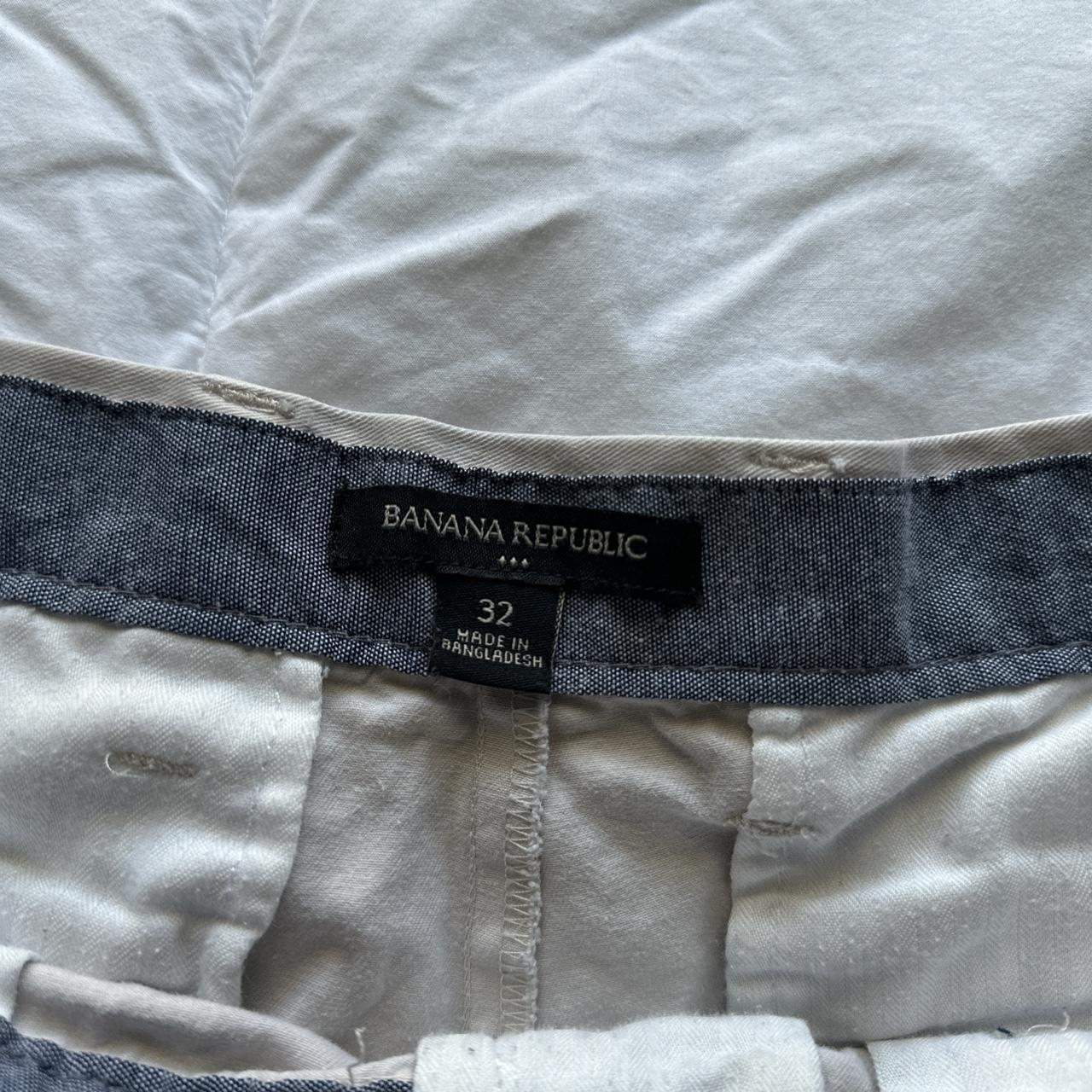 Banana Republic Men's Cream and White Shorts | Depop