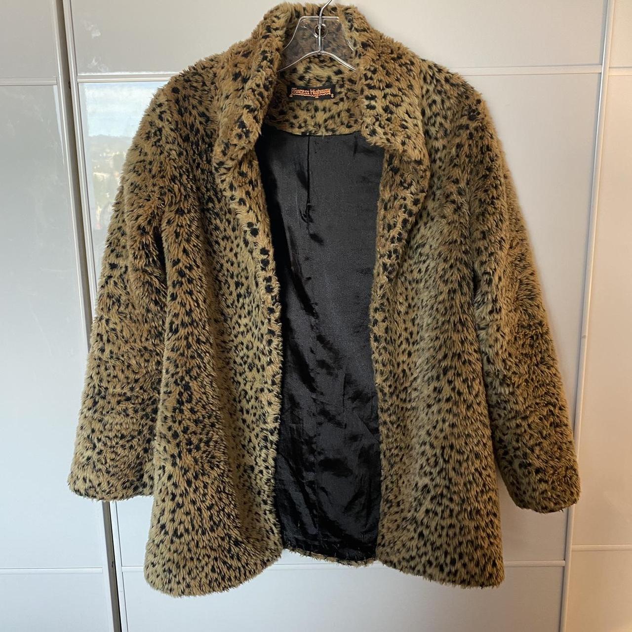 Princess Highway fur jacket in size 8. Looks amazing... - Depop