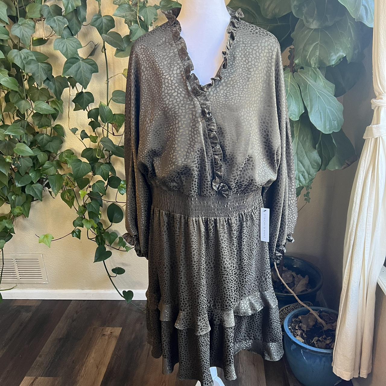 EMMA MICHELE Taupe Layered Polka Dot Long Sleeve Depop