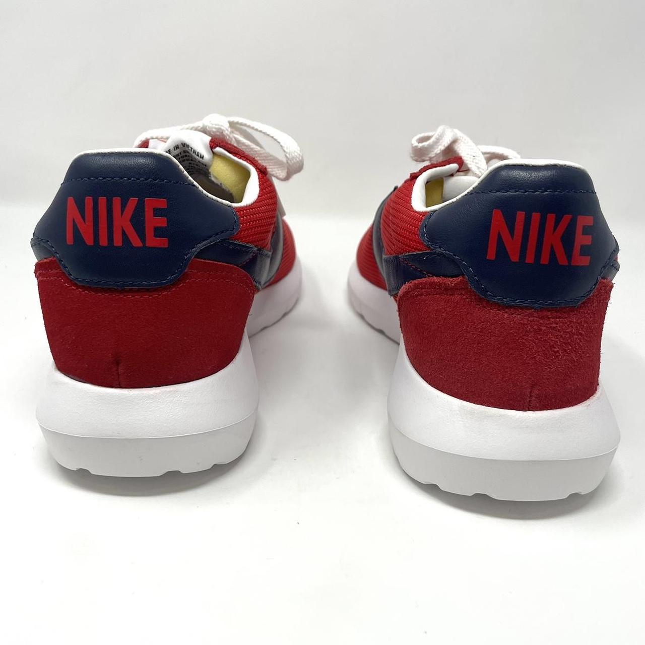 Nike roshe run mens burgundy hot sale and white