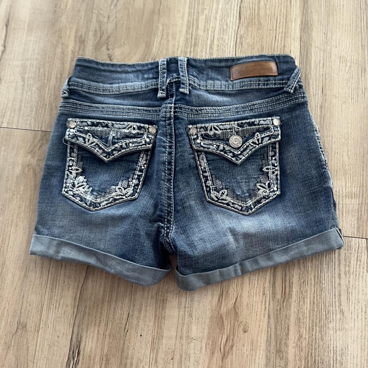 item listed by emily10g