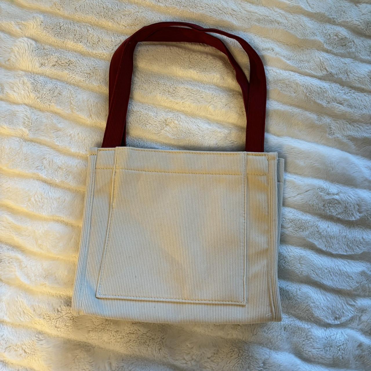 item listed by vogelie