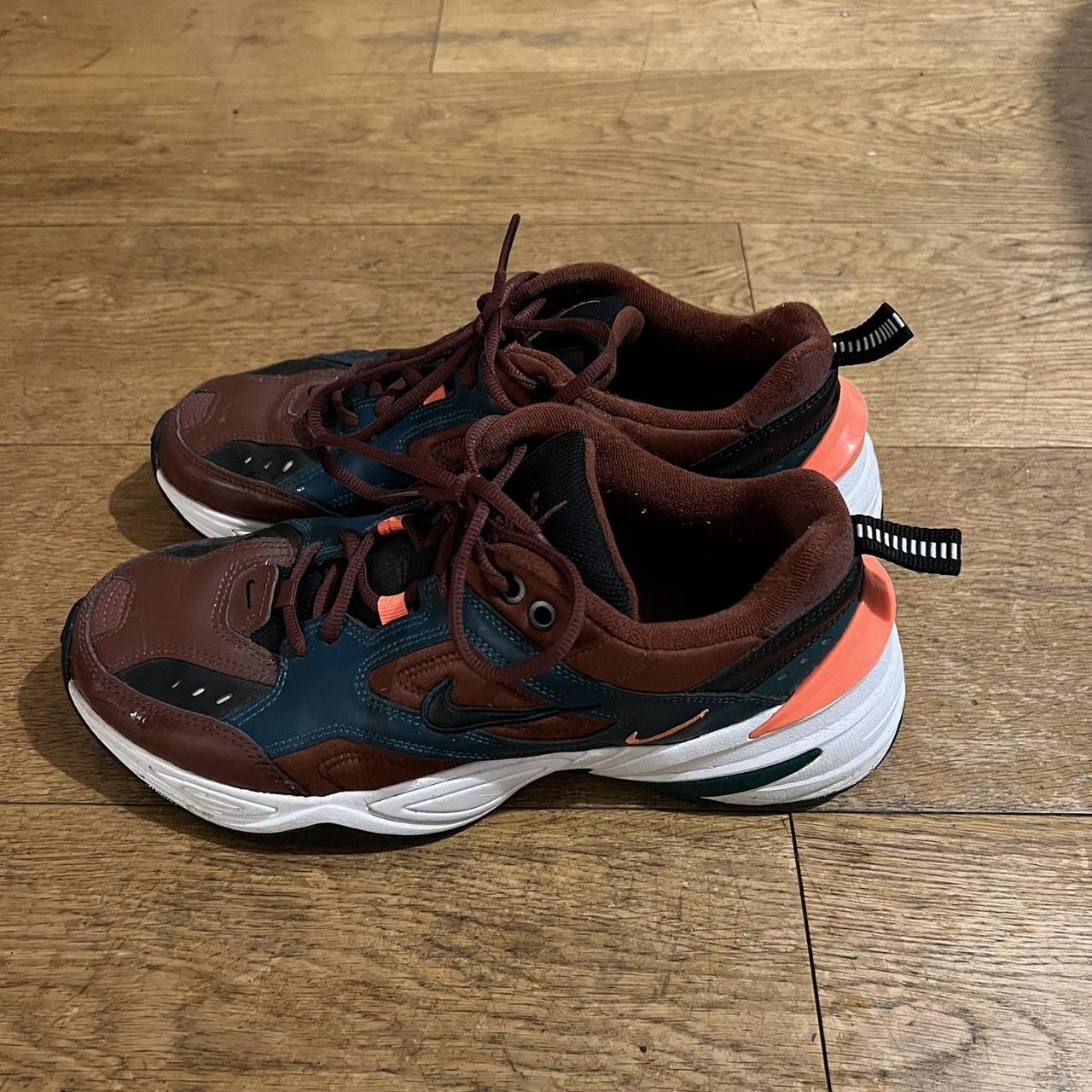 mens nike burgundy trainers