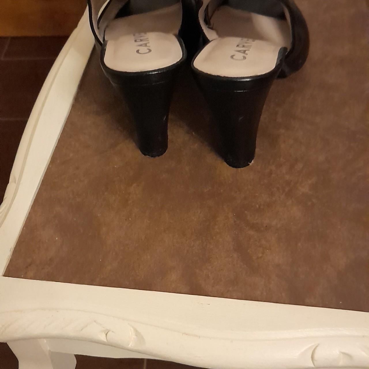 carvela toe post sandals