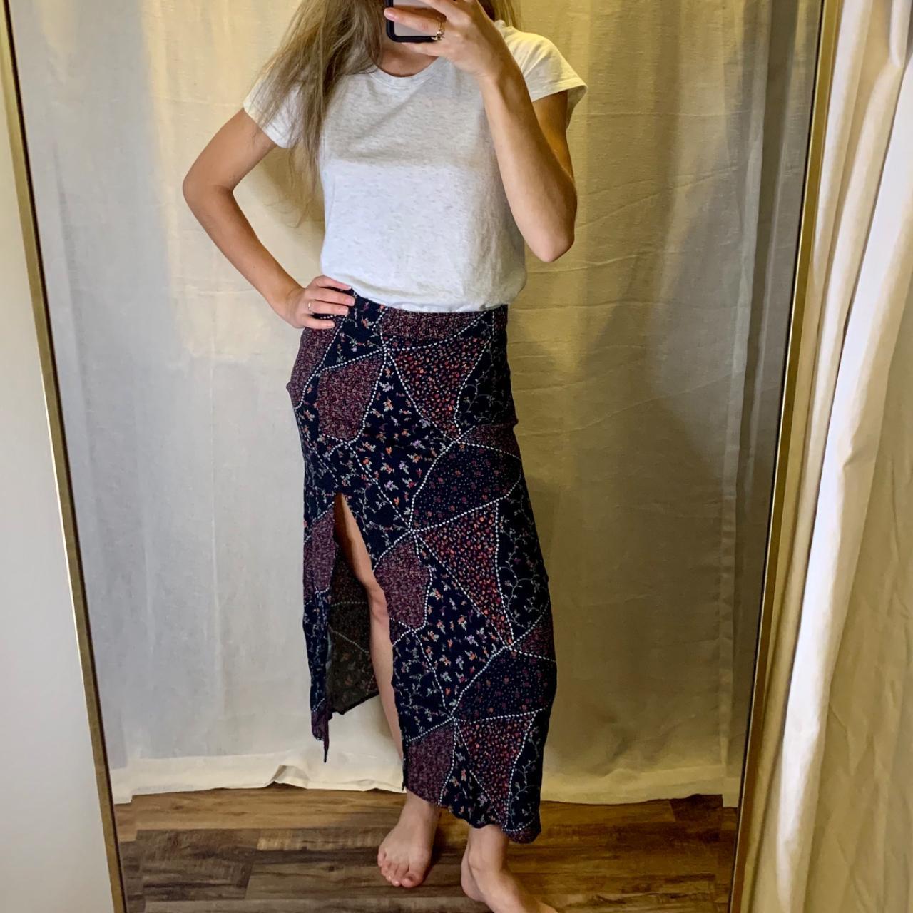 Forever 21 outlet floral maxi skirt