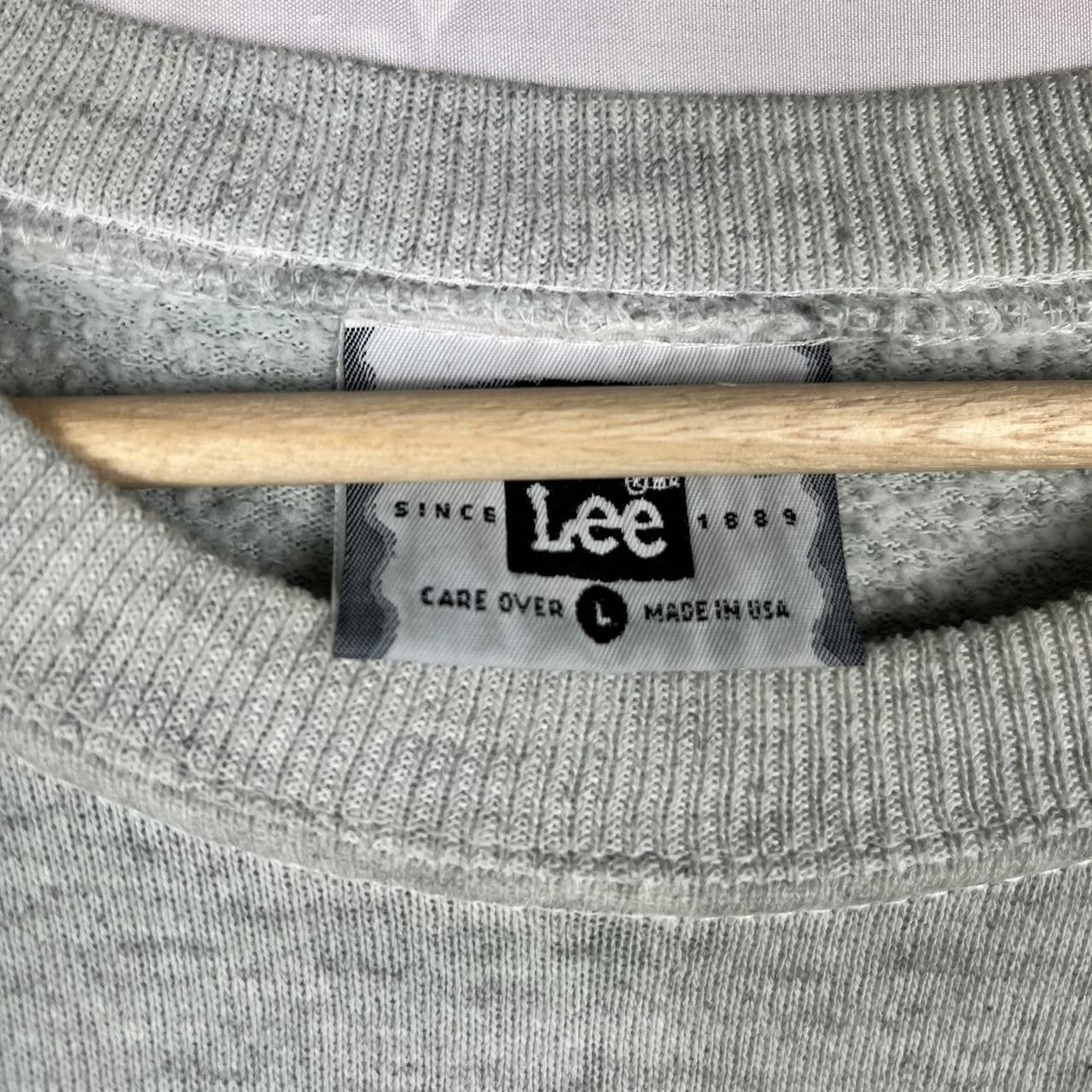 Lee Men's Grey and Tan Jumper | Depop