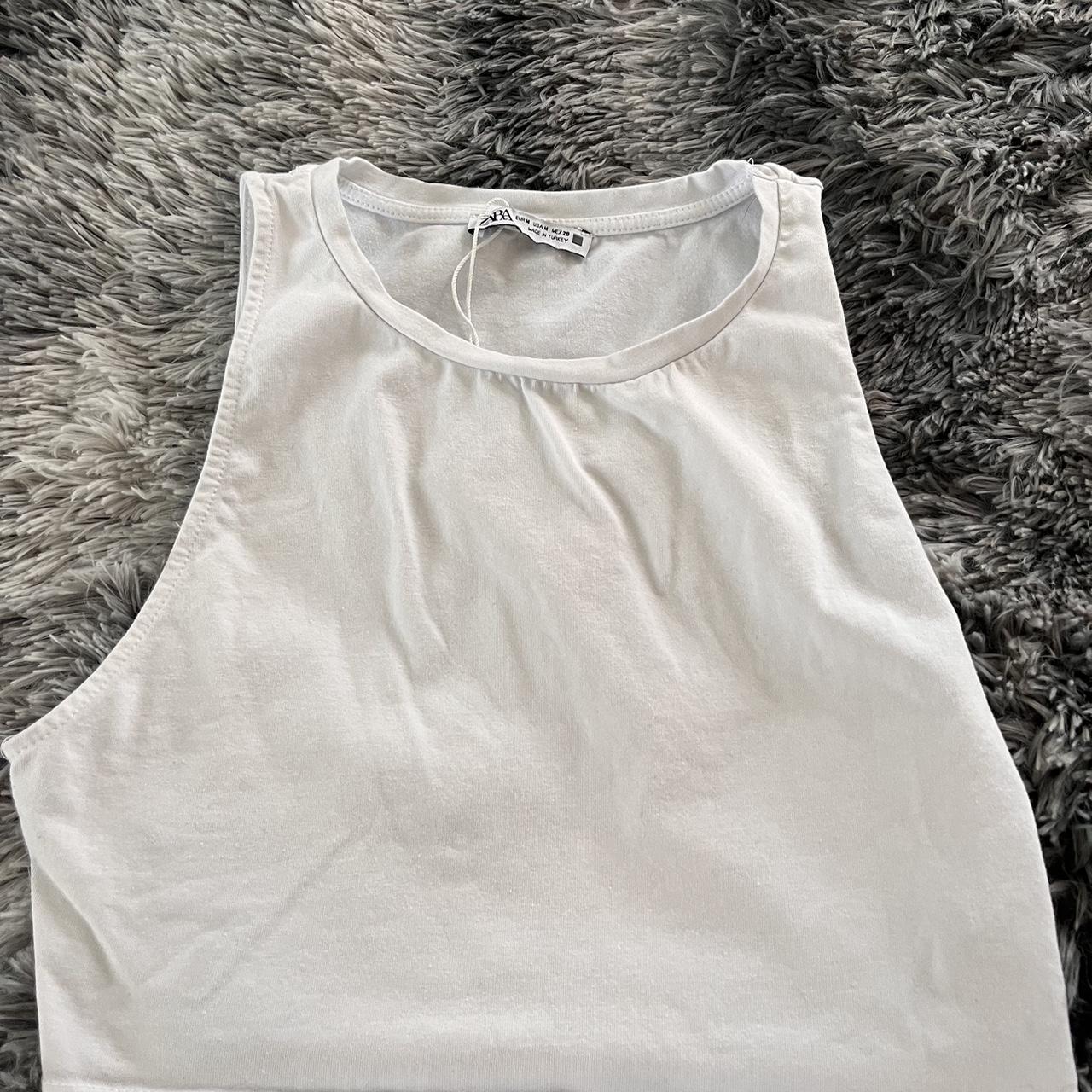 Zara Women's White Crop-top | Depop