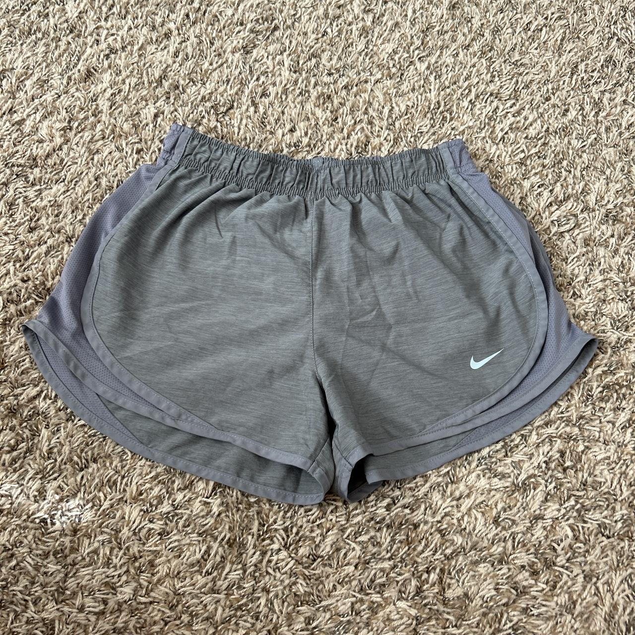 womens nike shorts grey