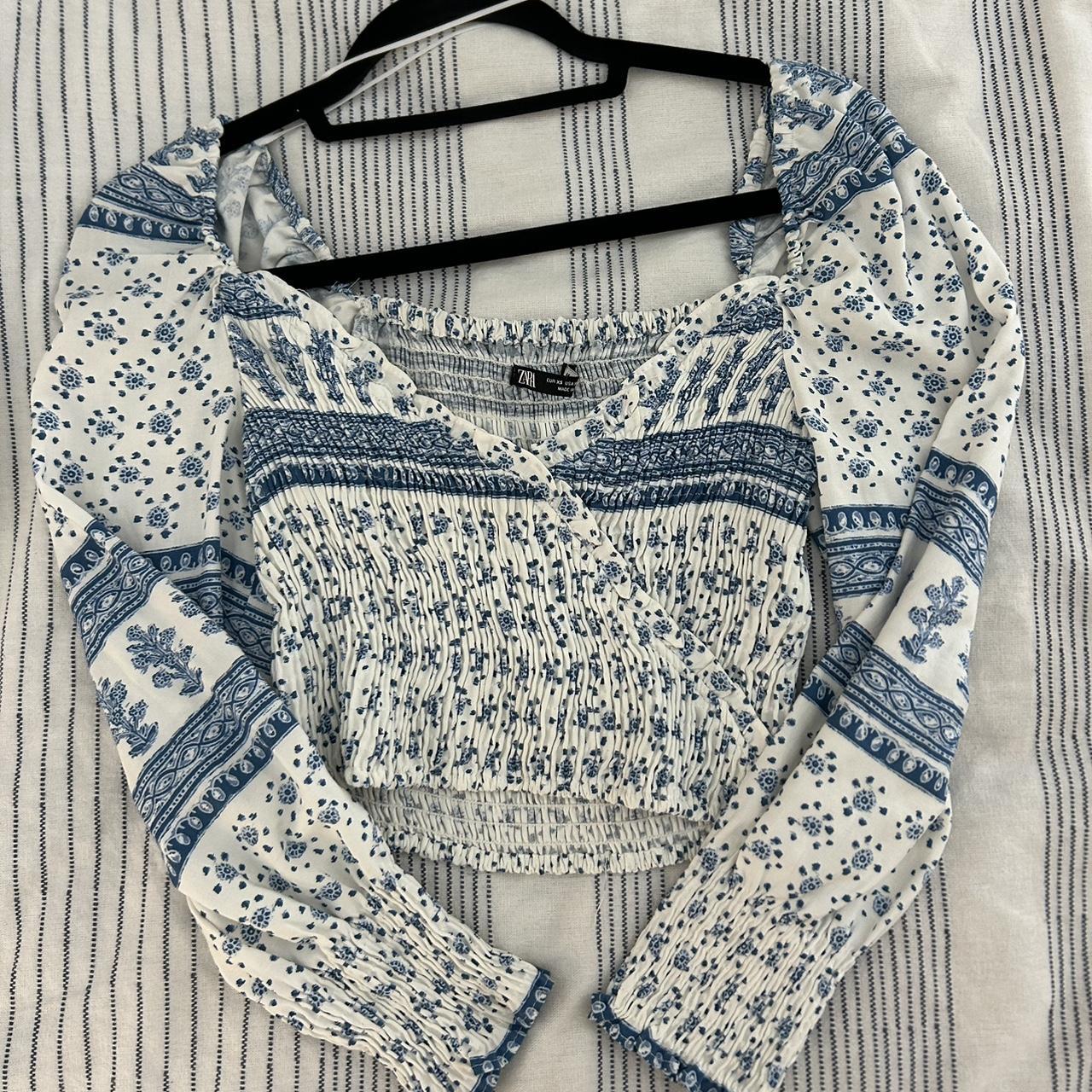 Zara blue and white cropped top, size XS Depop