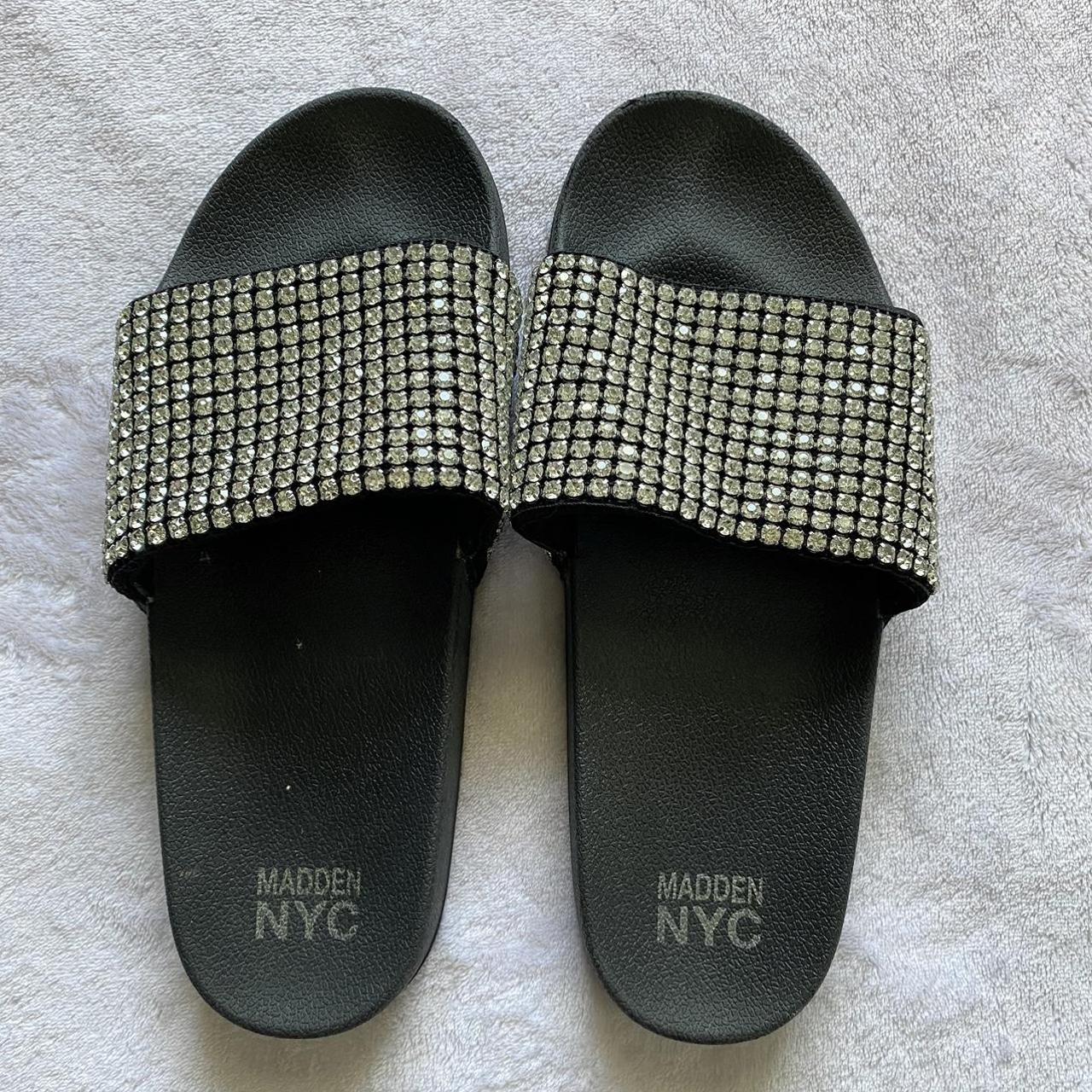 Madden girl best sale diamond slides