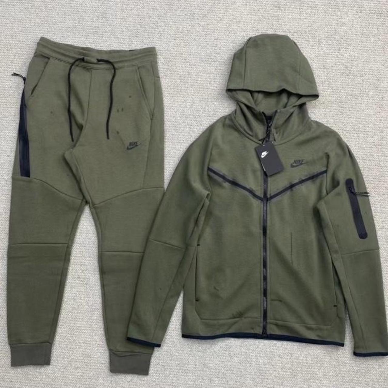 old season tech fleece joggers