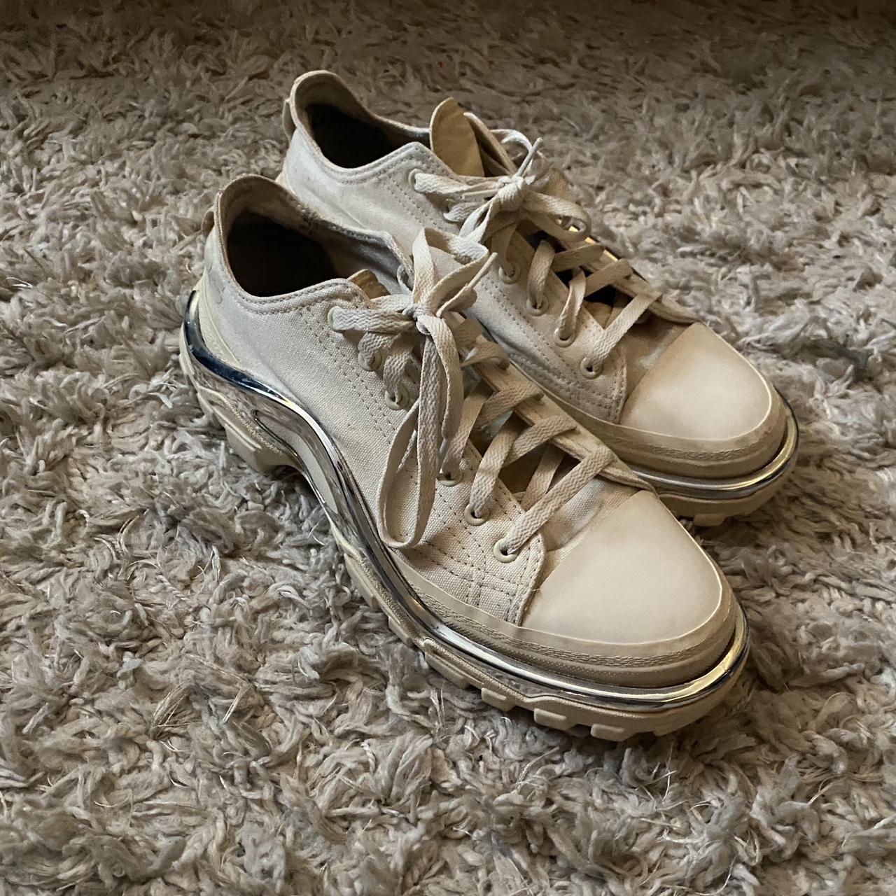 Raf Simons Men's Silver and Cream Trainers | Depop